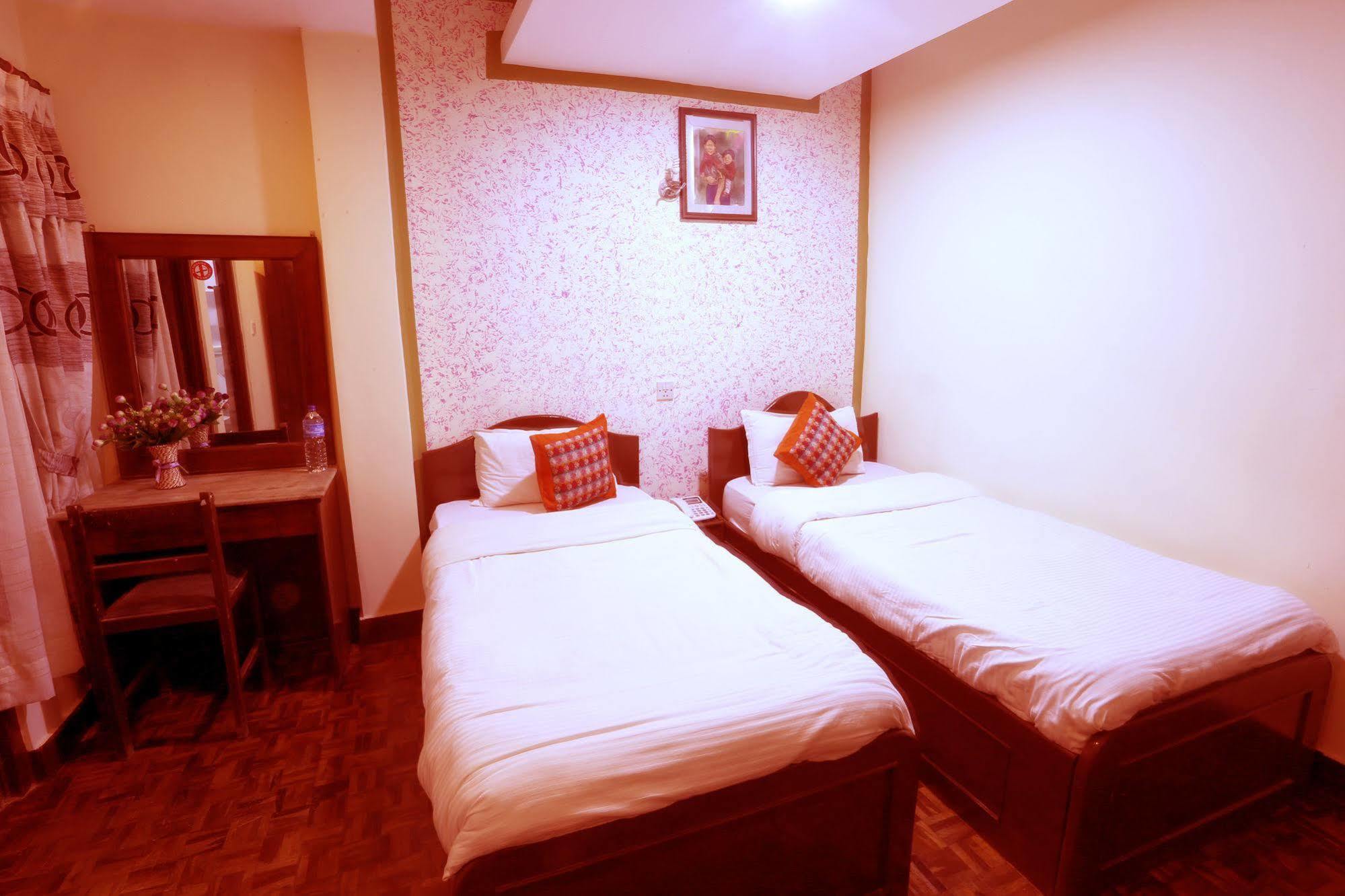 Oyo 153 Aster Hotel Nepal Kathmandu Luaran gambar