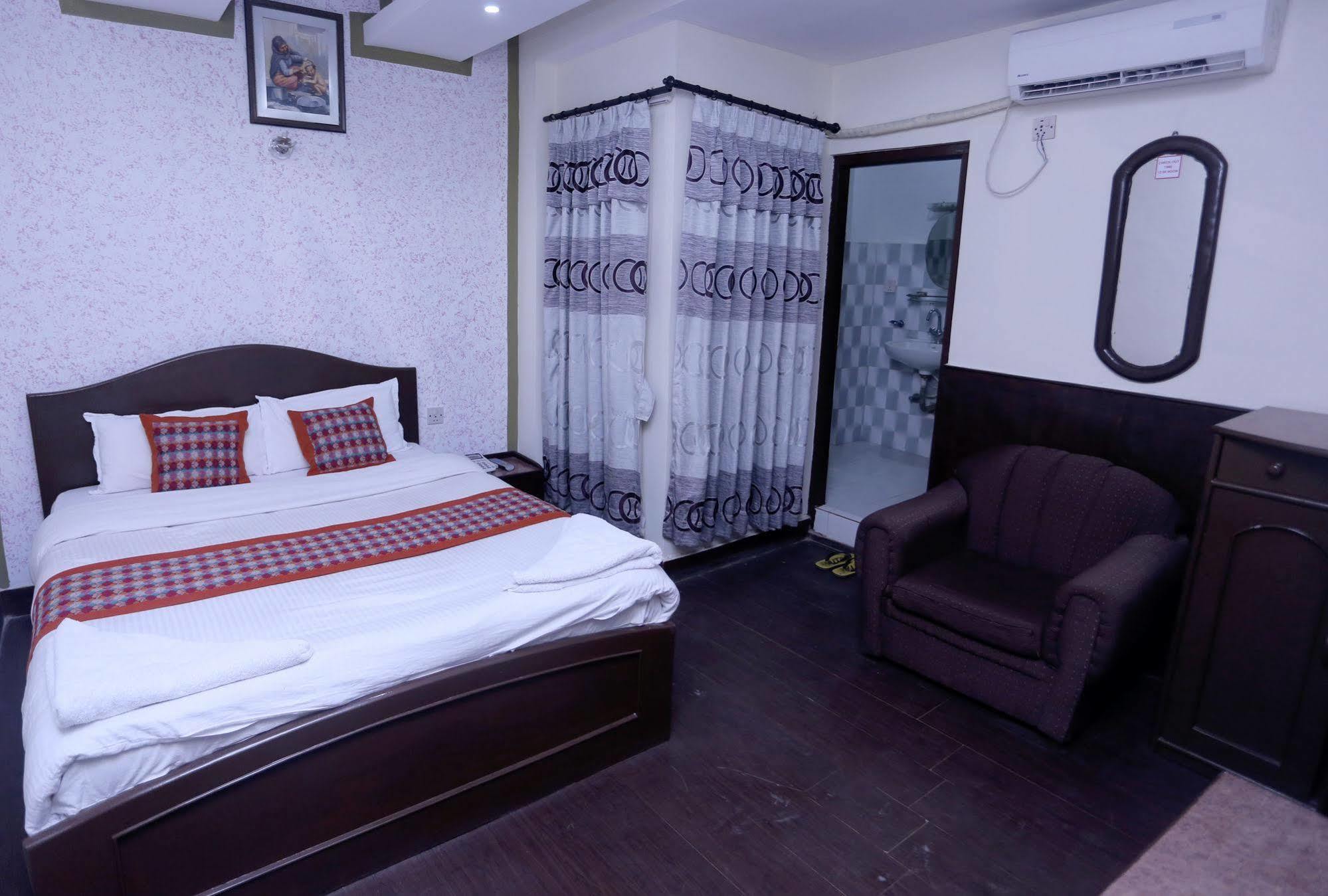 Oyo 153 Aster Hotel Nepal Kathmandu Luaran gambar